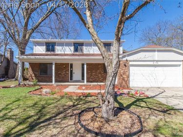 845 Longfellow Drive, Troy, MI 48085
