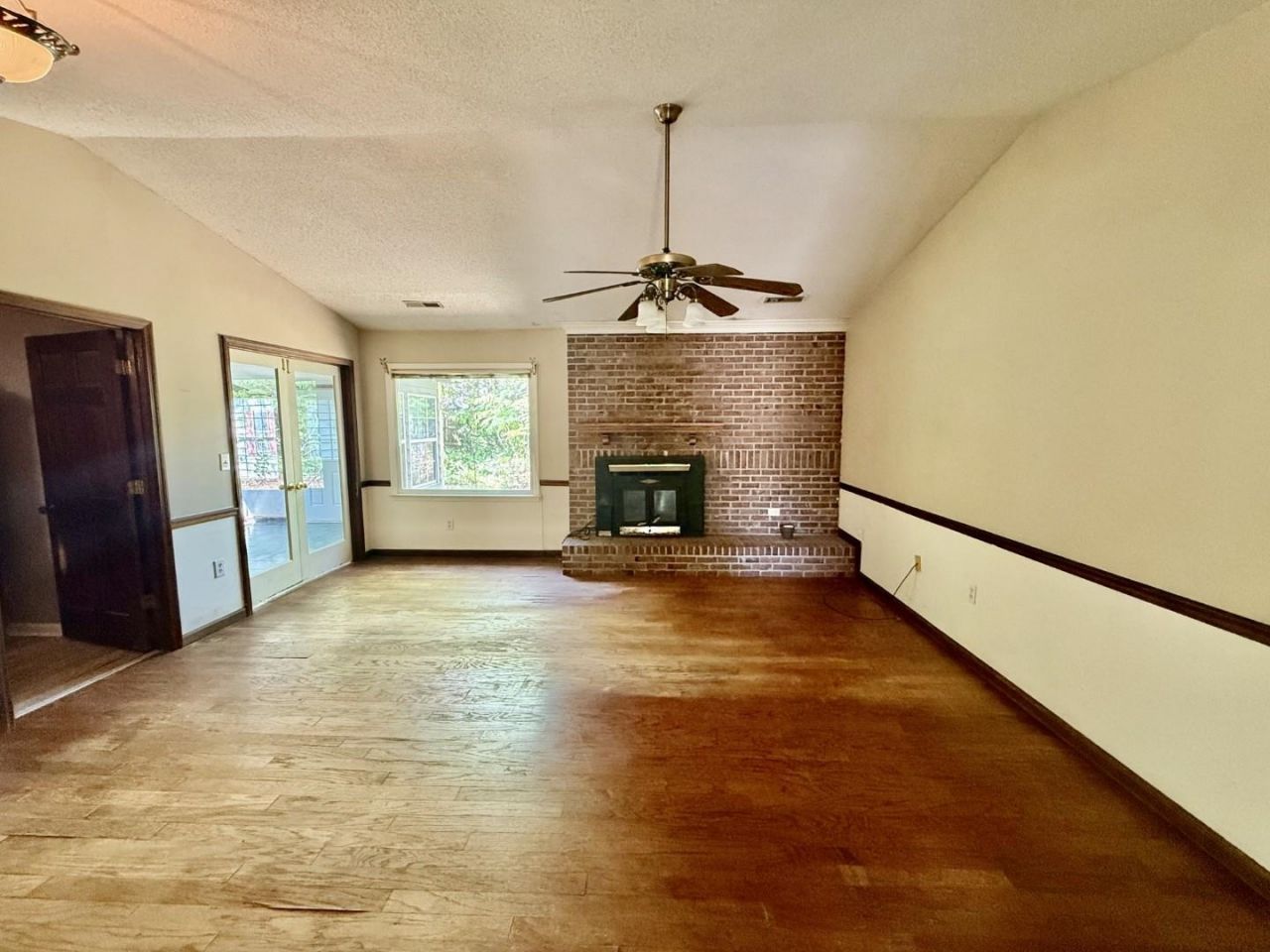 226 Manor Circle Photo 16