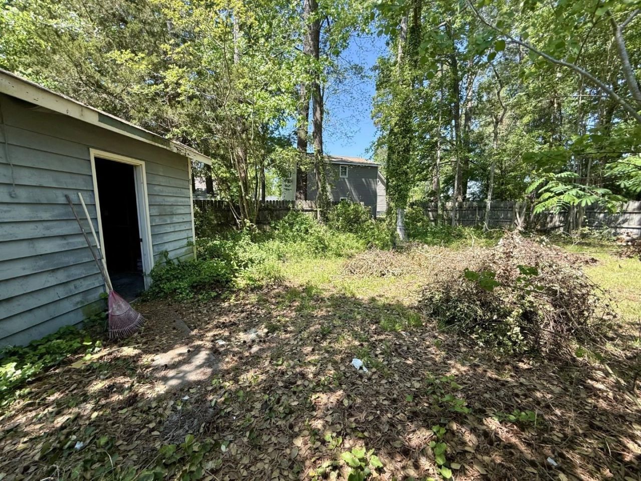 226 Manor Circle Photo 4