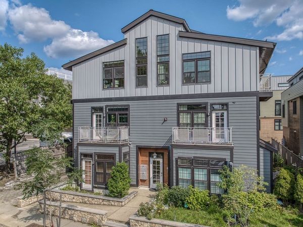 235 Lowell St, Unit 6, Somerville, MA 02144