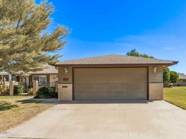 10110 W ROYAL OAK Road, Sun City, AZ 85351