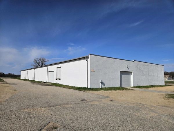 1057 Silver Lake Drive, Portage, WI 53901