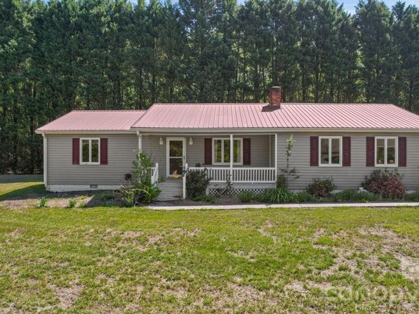 144 Pops Lake Road , Statesville, NC 28625