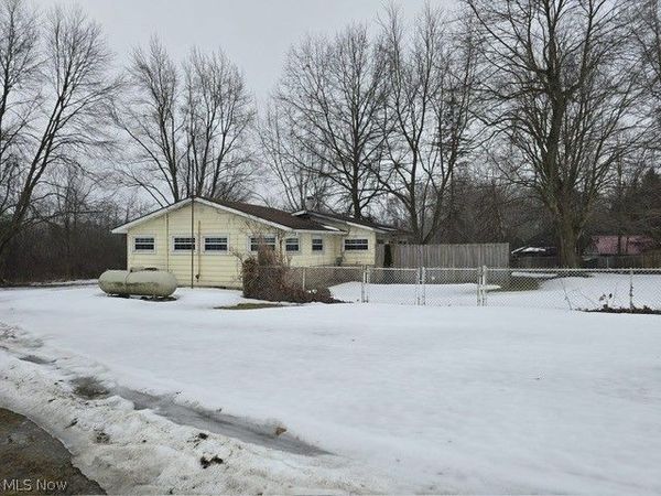 6547 Highland Avenue SW, Warren, OH 44481