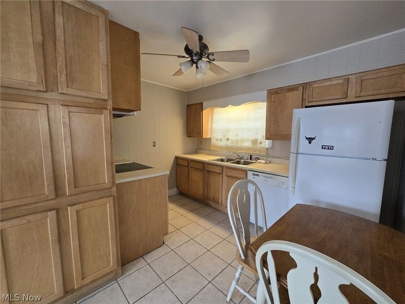 6547 Highland Avenue SW, Warren, OH 44481 Photo 12