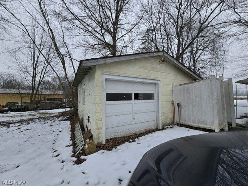 6547 Highland Avenue SW, Warren, OH 44481 Photo 3