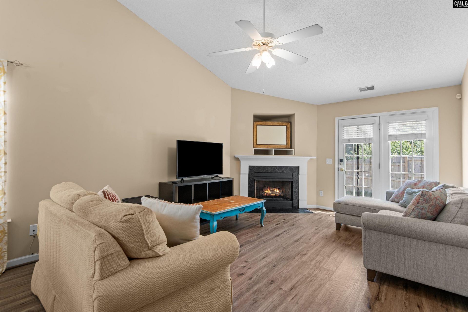 110 Weatherstone Road  Photo 11