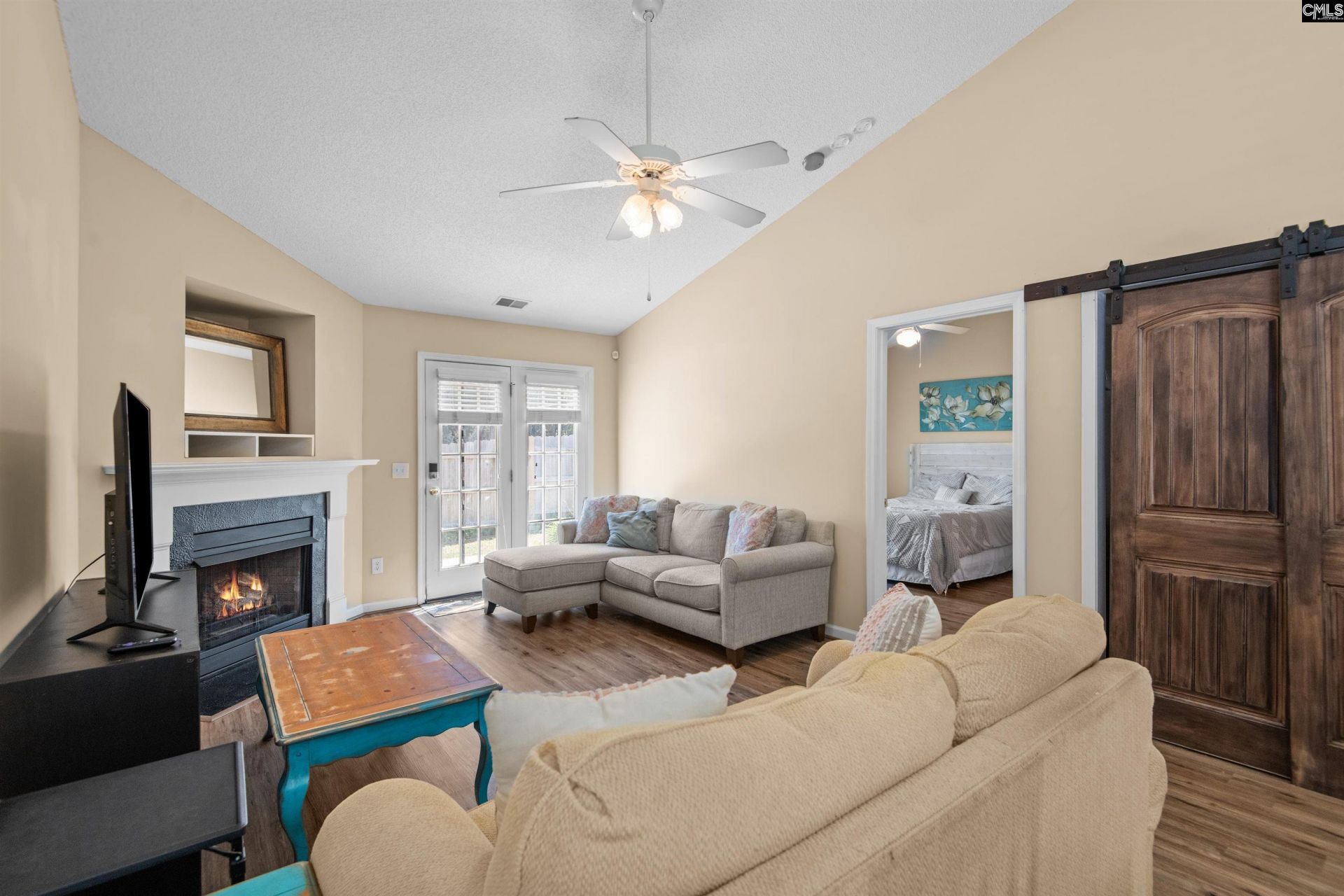 110 Weatherstone Road  Photo 12