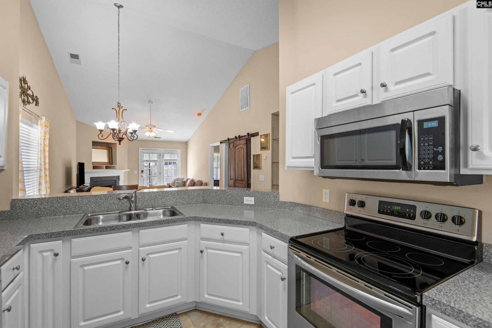 110 Weatherstone Road  Photo 6