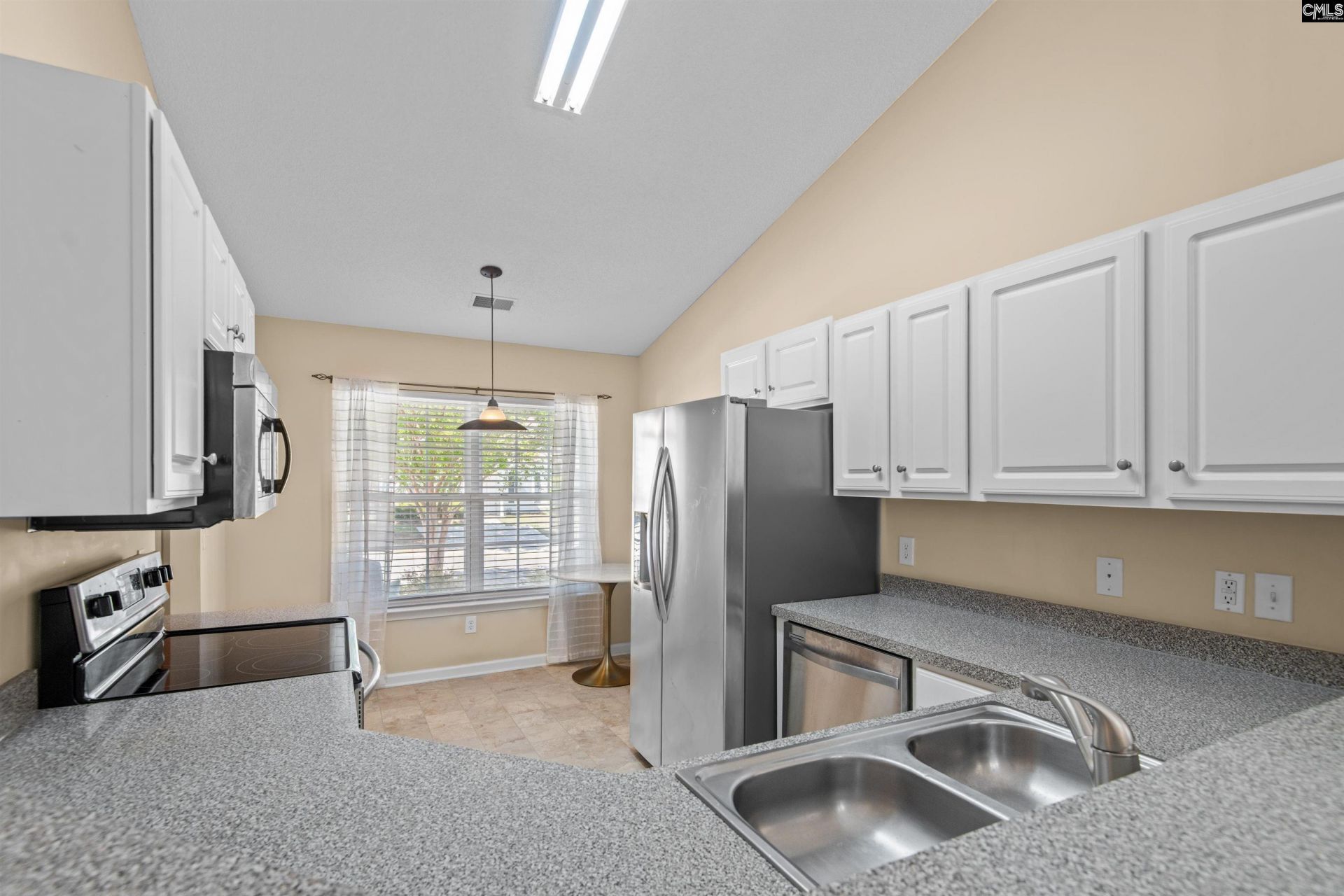 110 Weatherstone Road  Photo 8