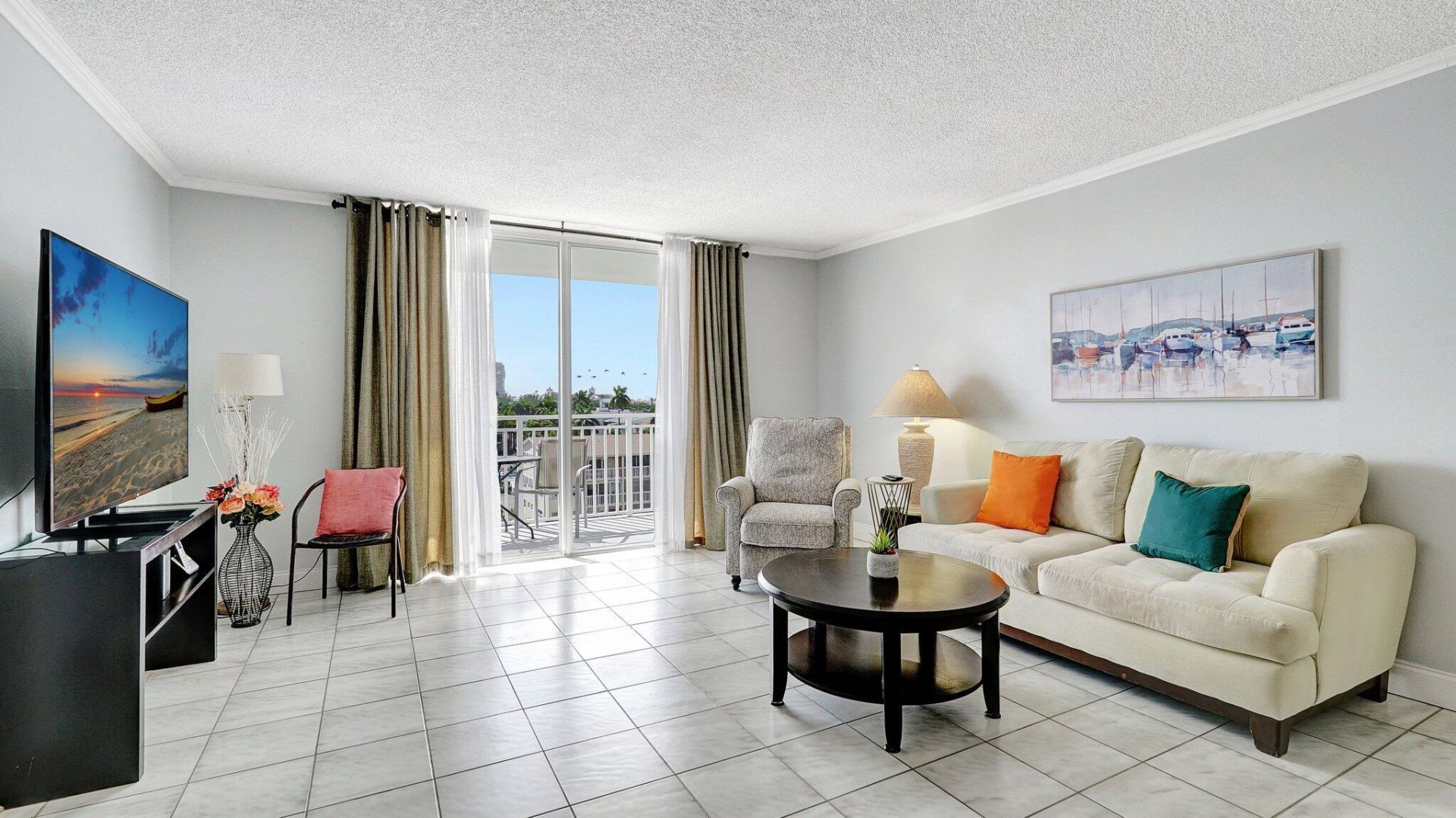 427 Golden Isles Drive, Unit 5j, Hallandale Beach, FL 33009 Photo
