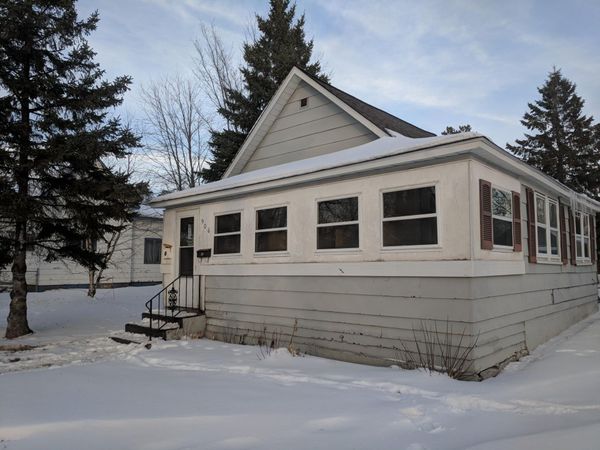 906 Irvine Avenue NW, Bemidji, MN 56601