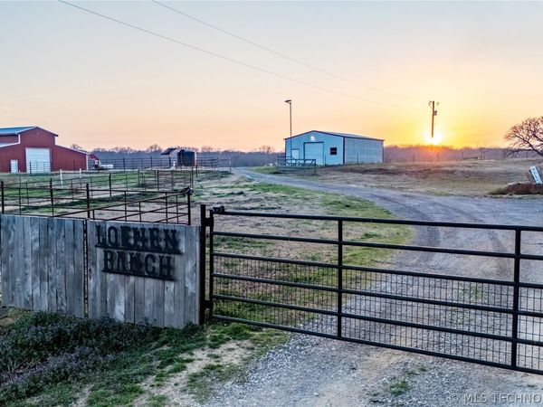 28300 County Road 1590 , Tupelo, OK 74572