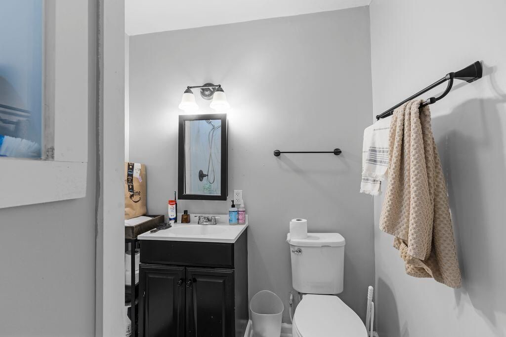 1921 Ferguson Road Photo 10