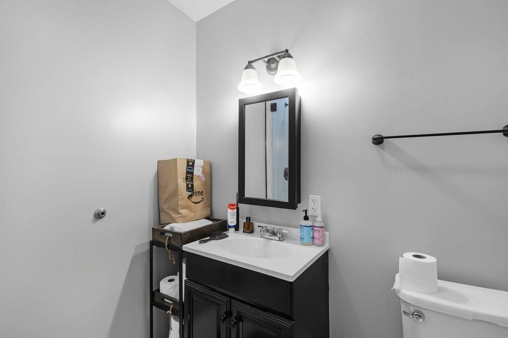 1921 Ferguson Road Photo 11