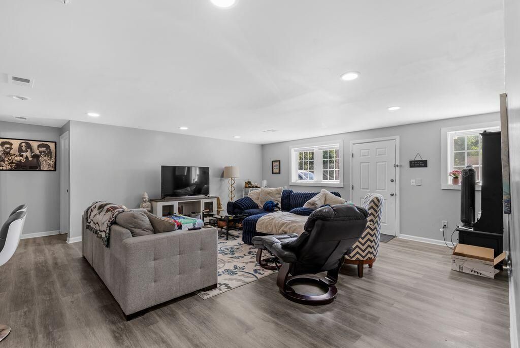 1921 Ferguson Road Photo 15