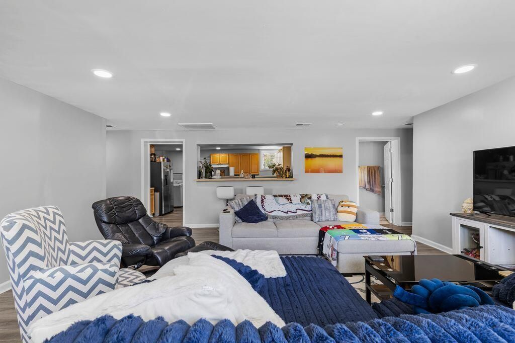 1921 Ferguson Road Photo 16