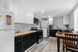 1921 Ferguson Road photo 4