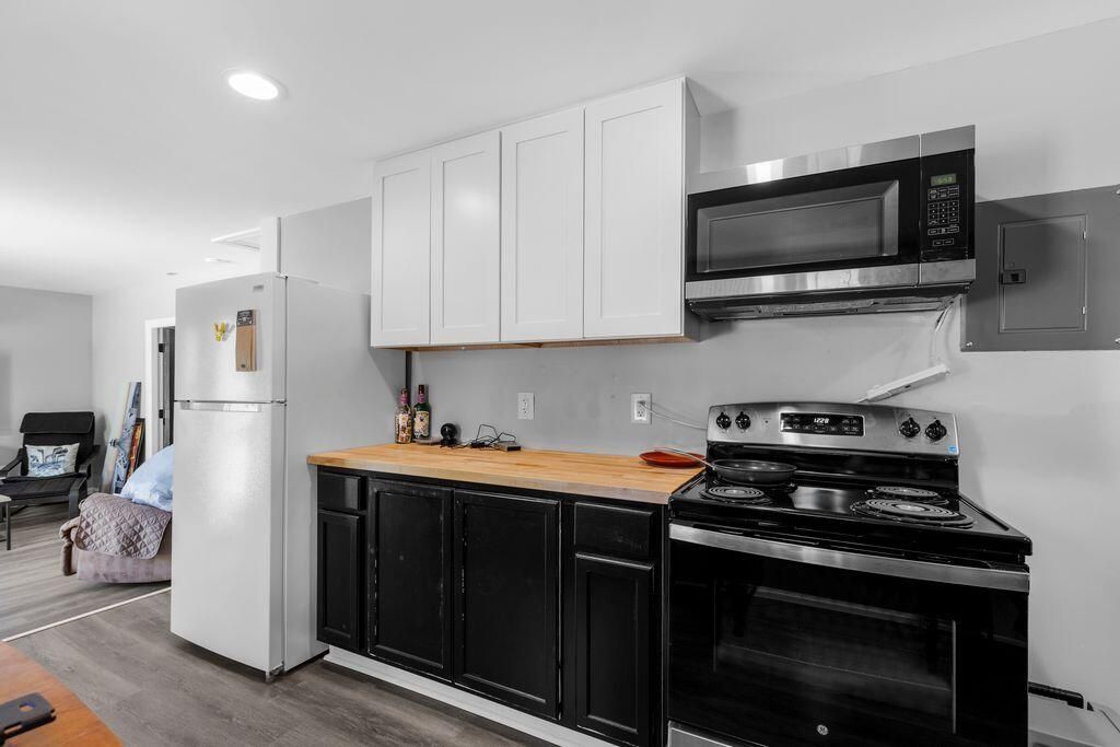 1921 Ferguson Road Photo 5