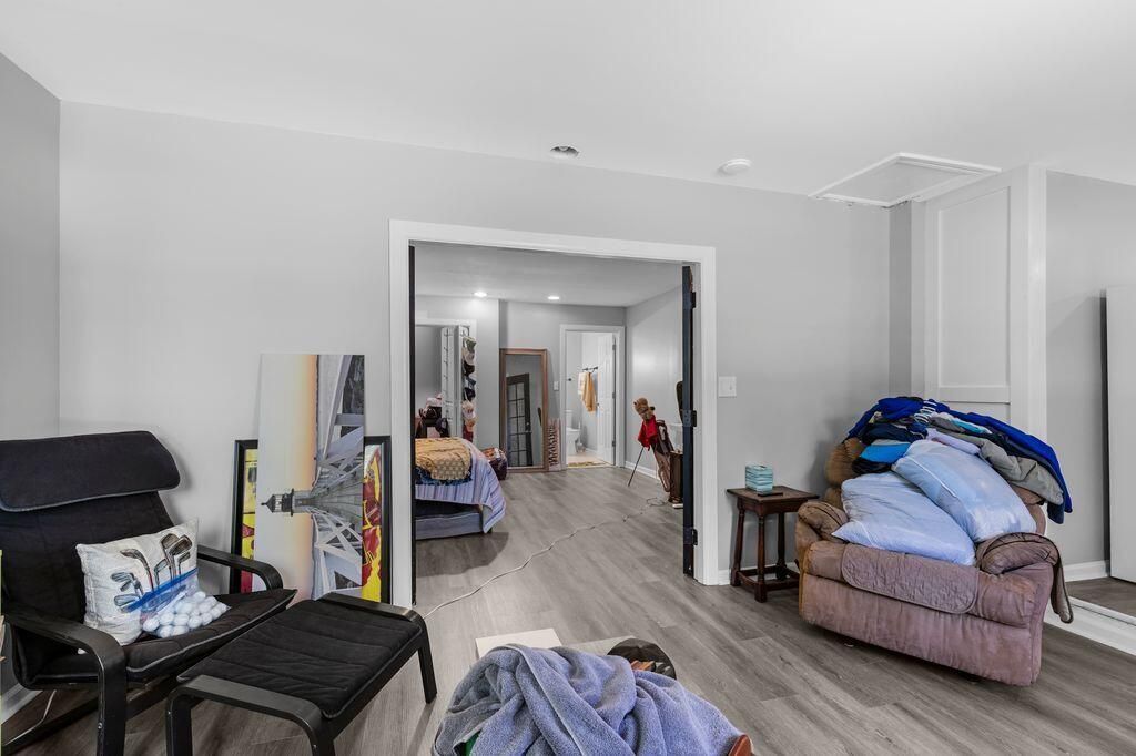 1921 Ferguson Road Photo 6