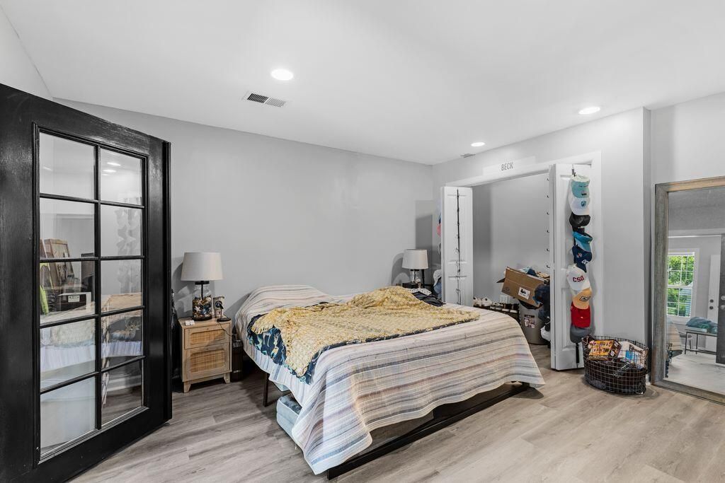 1921 Ferguson Road Photo 8