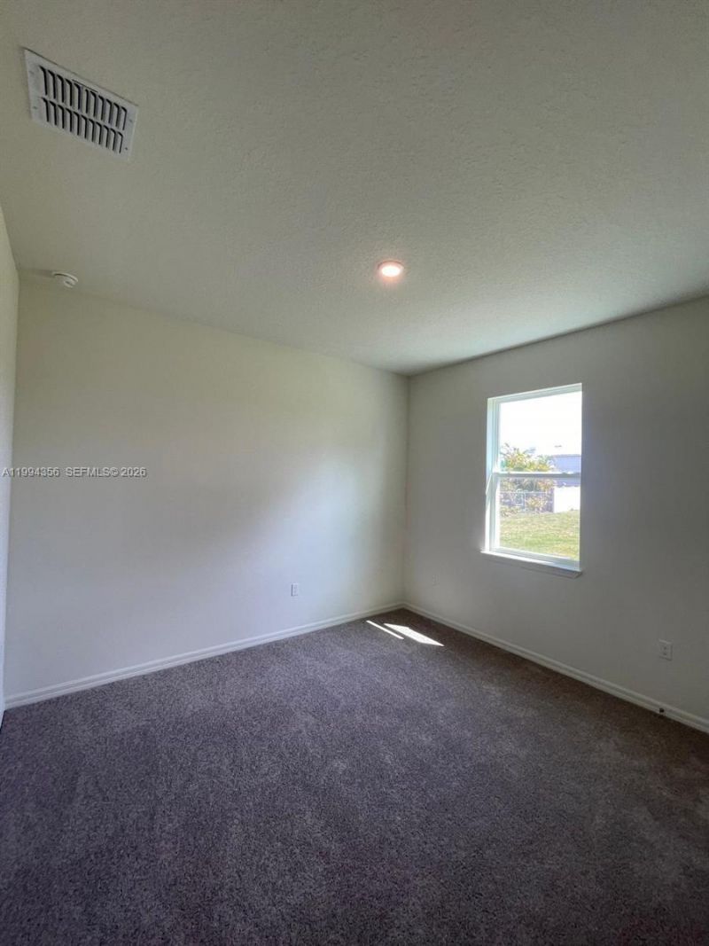 2133 SE Flanders Rd, Port Saint Lucie, FL 34952 Photo