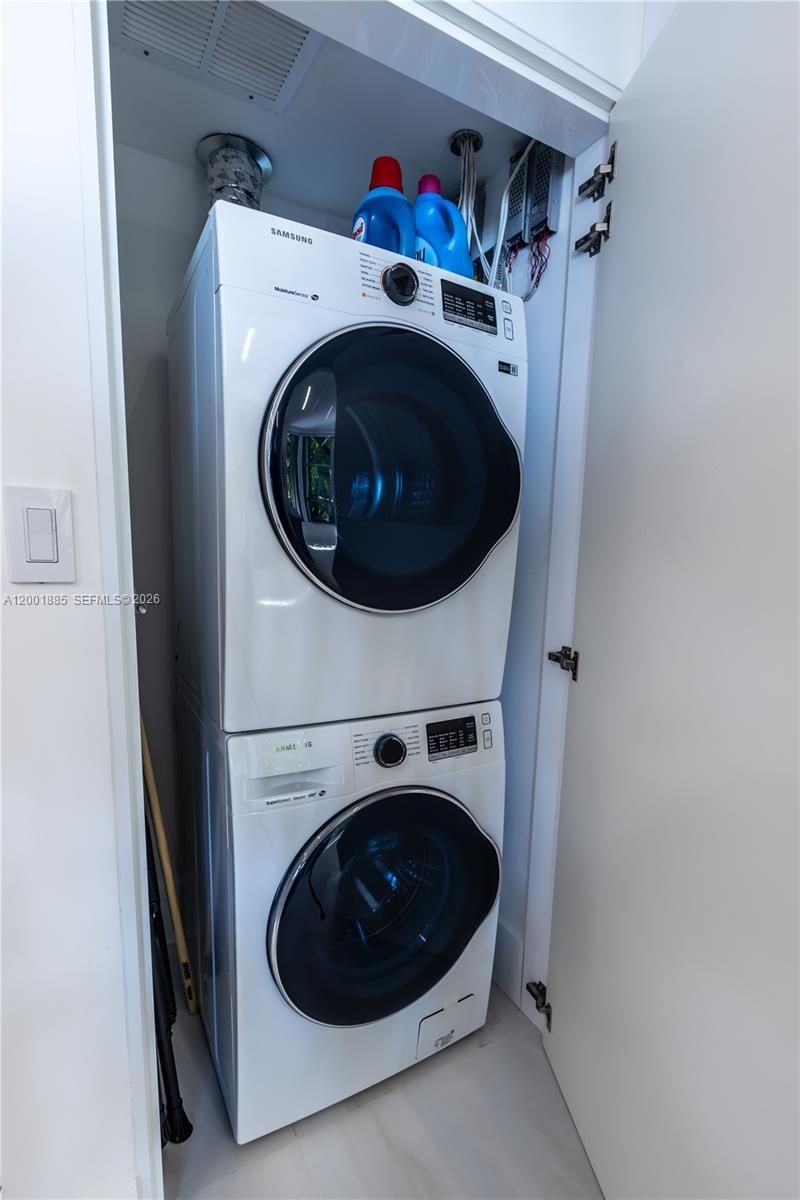 3600 Mystic Pointe Dr, Unit 114, Aventura, FL 33180 Photo