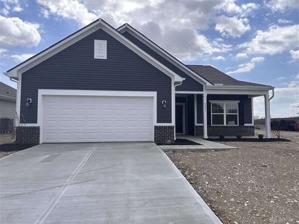 4001 Chakeres, Springfield, OH 45505