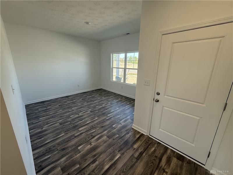 4001 Chakeres, Springfield, OH 45505 Photo 4