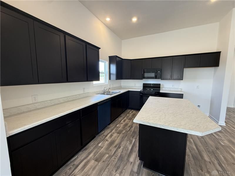 4001 Chakeres, Springfield, OH 45505 Photo 5