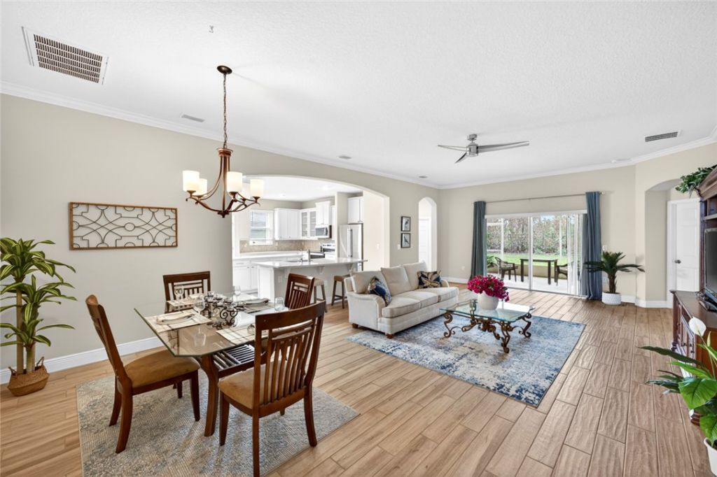 2557 Saint Lucia Circle, Vero Beach, FL 32967 Photo