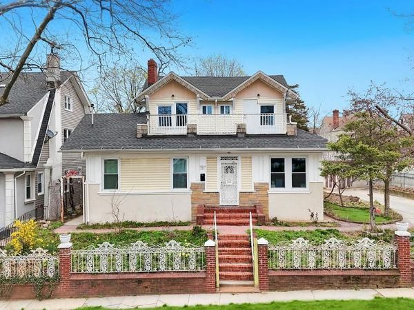 10927 196th Street , Saint Albans, NY 11412