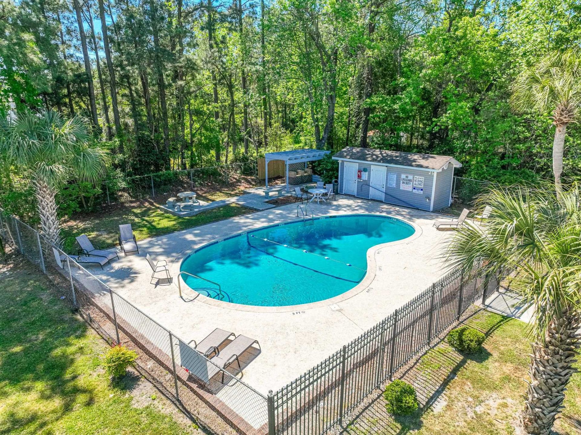 1710 Fawn Vista Dr. N Photo 24