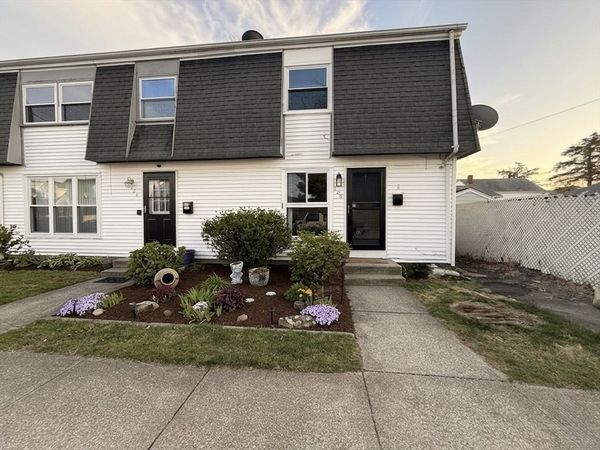 128 Osborn St, Unit 128, New Bedford, MA 02740