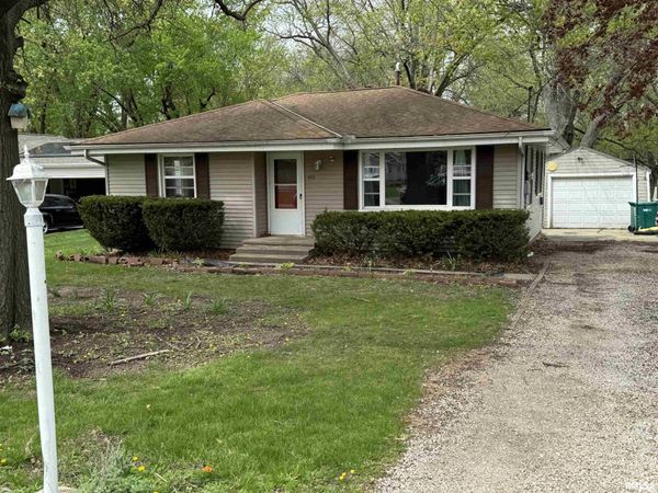 4421 W CROST Road, Peoria, IL 61604