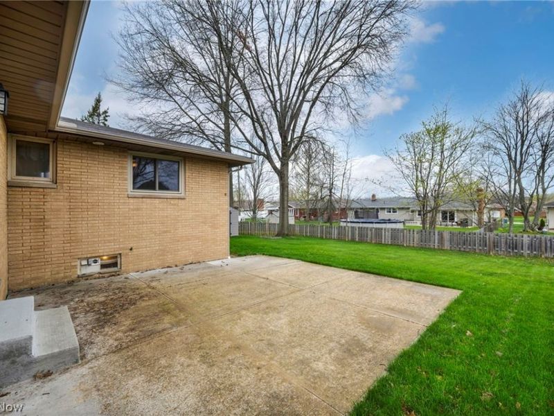 13700 Indian Creek Drive, Middleburg Heights, OH 44130 Photo 39