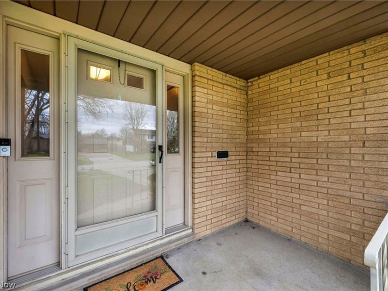 13700 Indian Creek Drive, Middleburg Heights, OH 44130 Photo 6