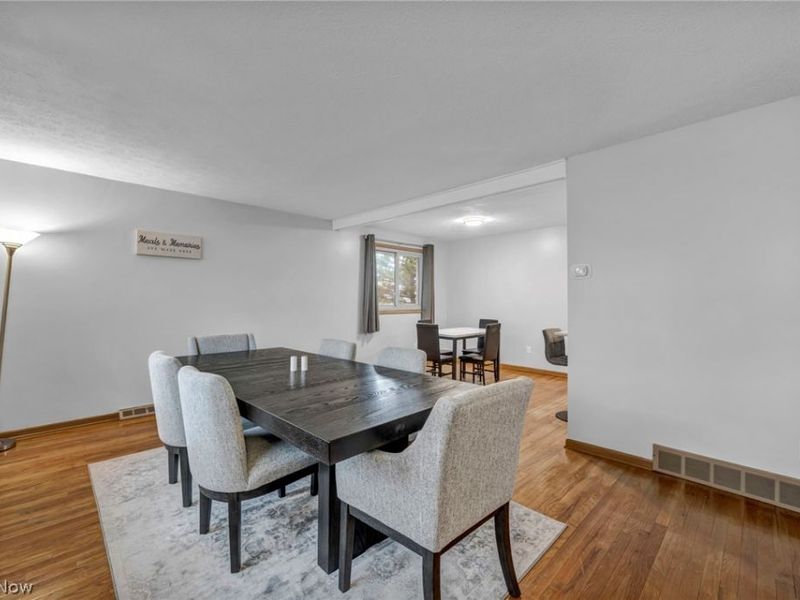 13700 Indian Creek Drive, Middleburg Heights, OH 44130 Photo 9