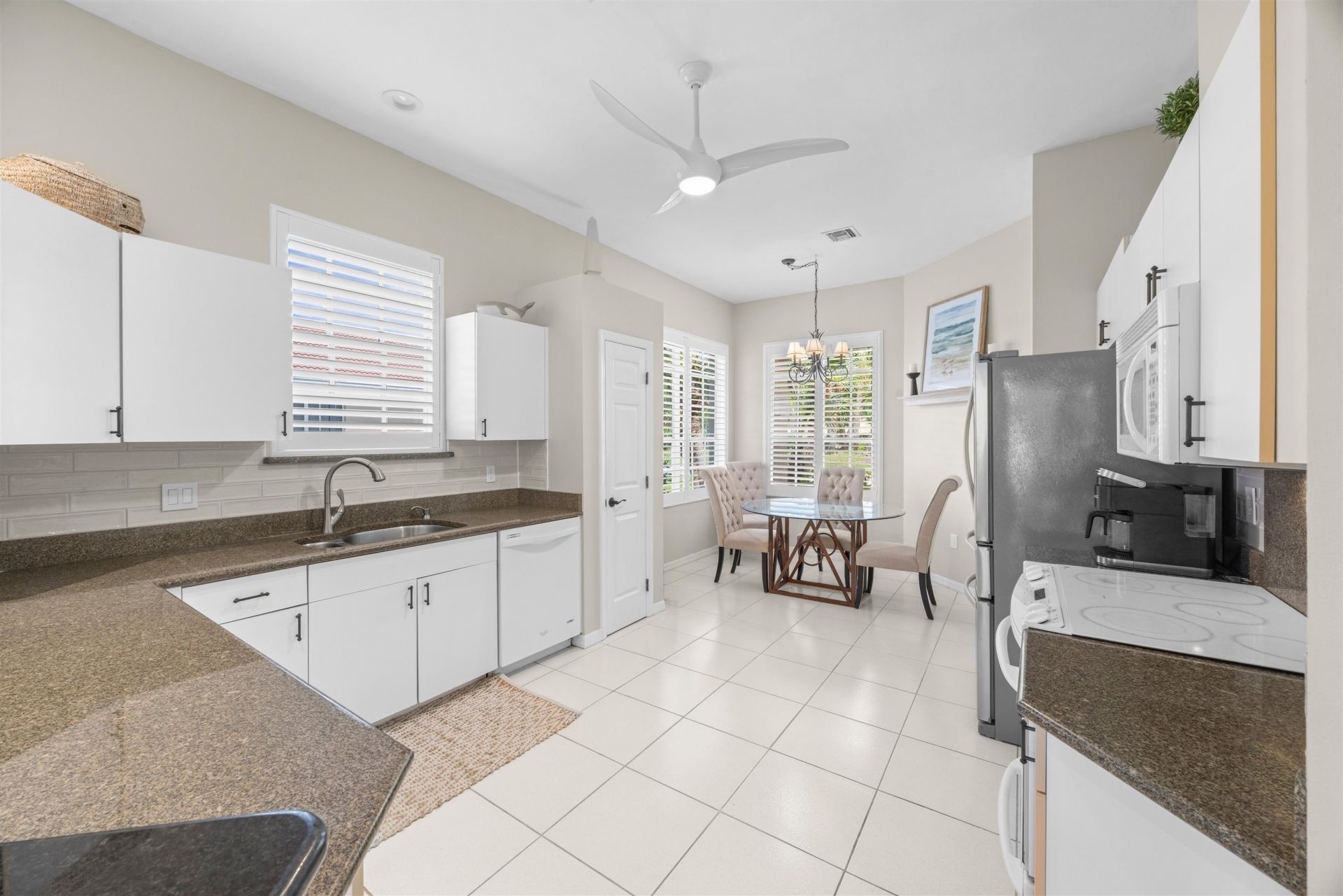 5472 Peppertree Dr, Unit 2A, Fort Myers, FL 33908 Photo