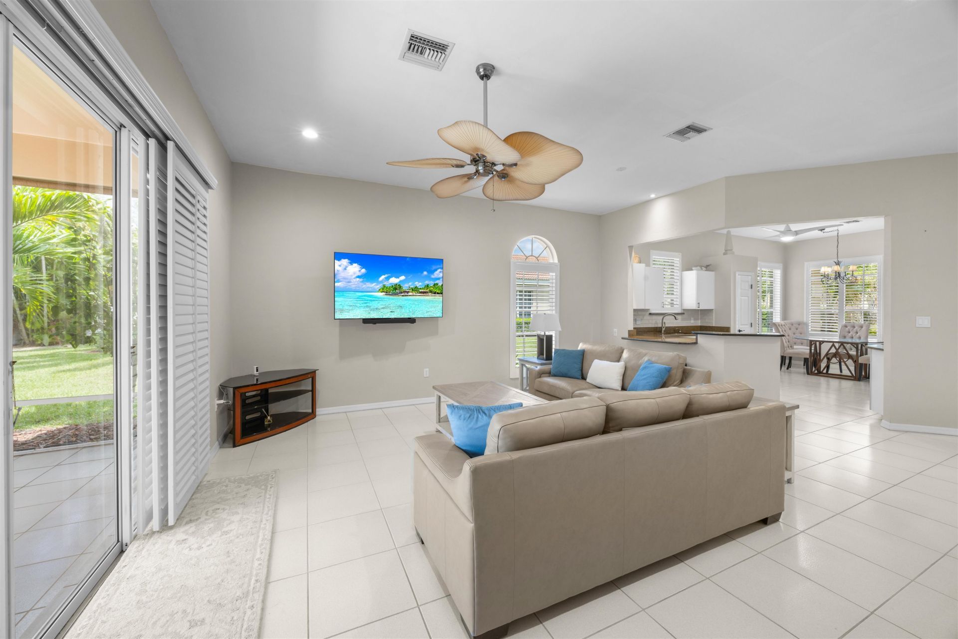 5472 Peppertree Dr, Unit 2A, Fort Myers, FL 33908 Photo