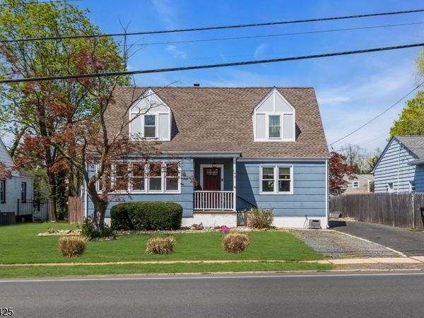 177 Navesink River Rd, Middletown, NJ 07701