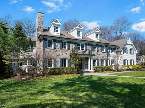 76 Pine Way, New Providence, NJ 07974