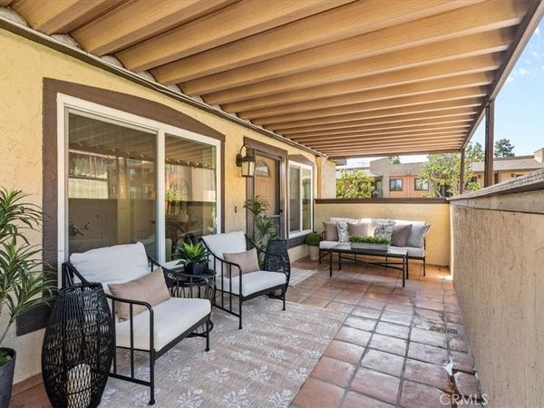 847 Junipero #D, Duarte, CA 91010