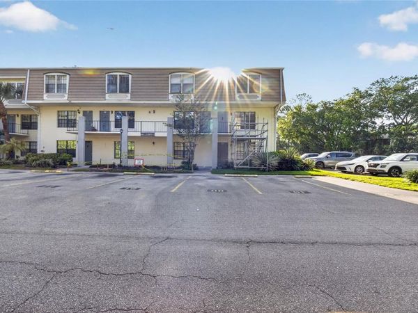 5916 VILLAGE CIRCLE , Unit 5916, ORLANDO, FL 32822