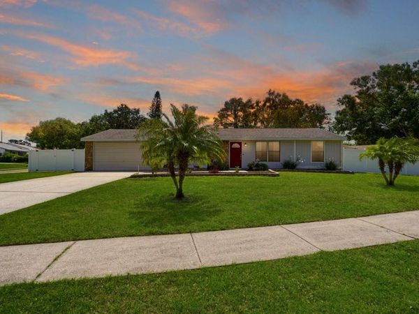 300 SWEETGUM COURT , PALM HARBOR, FL 34683