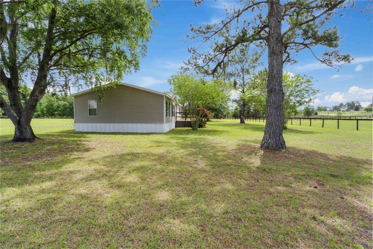 14491 SE 68th Lane , Morriston, FL 32668 Photo