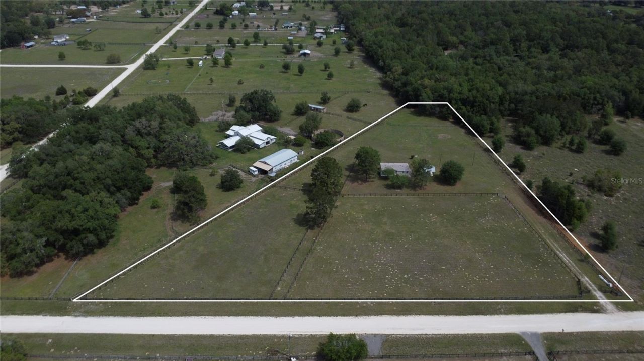 14491 SE 68th Lane , Morriston, FL 32668 Photo