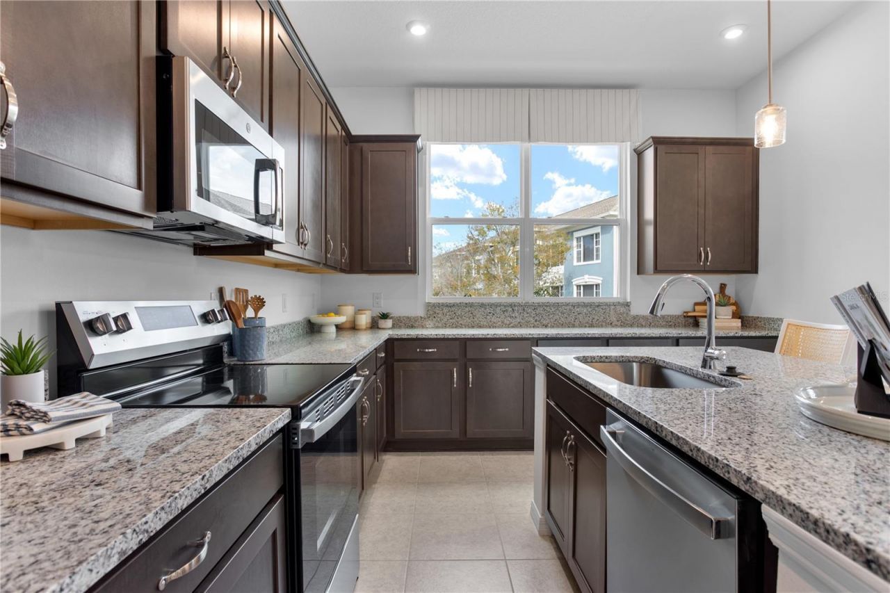 9920 Tate Lane , Westchase, FL 33626 Photo