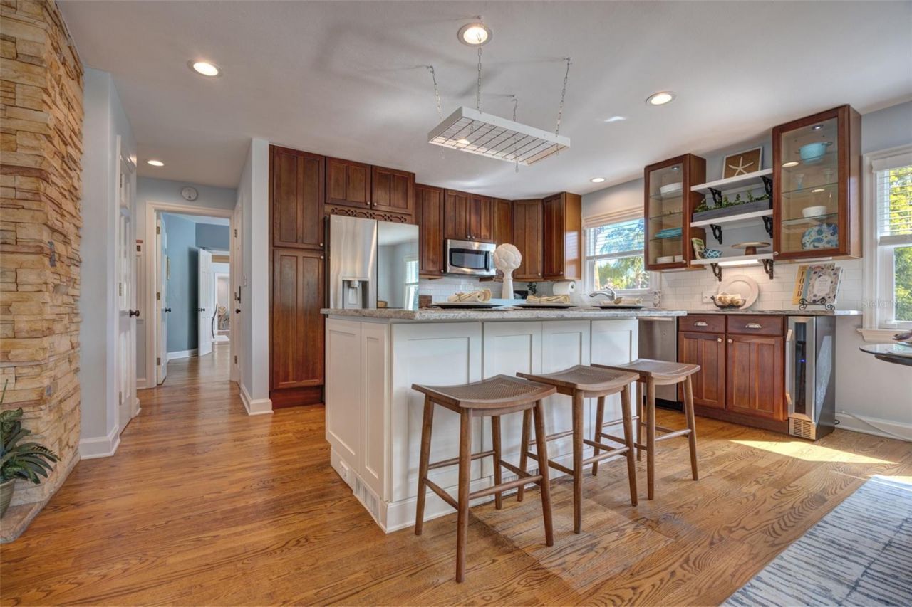 105 Riverside Drive, Ormond Beach, FL 32176 Photo