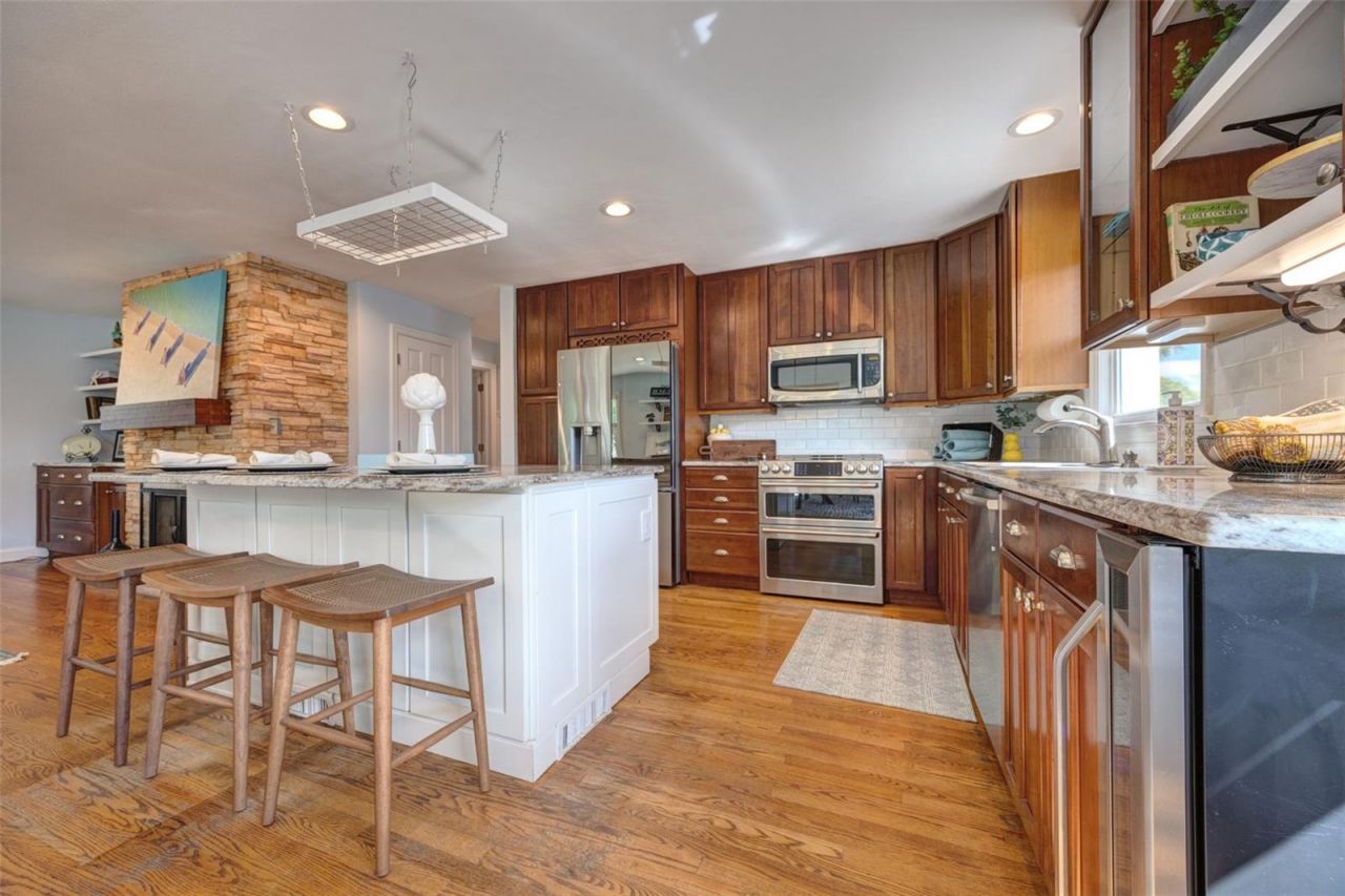 105 Riverside Drive, Ormond Beach, FL 32176 Photo